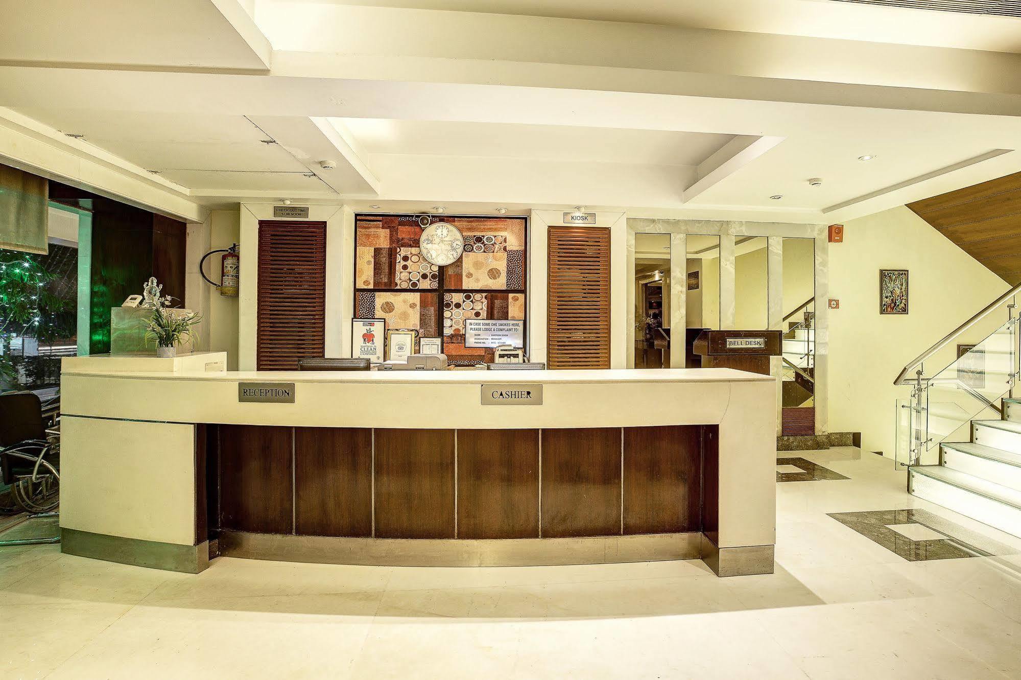 Western Court Chandīgarh المظهر الخارجي الصورة